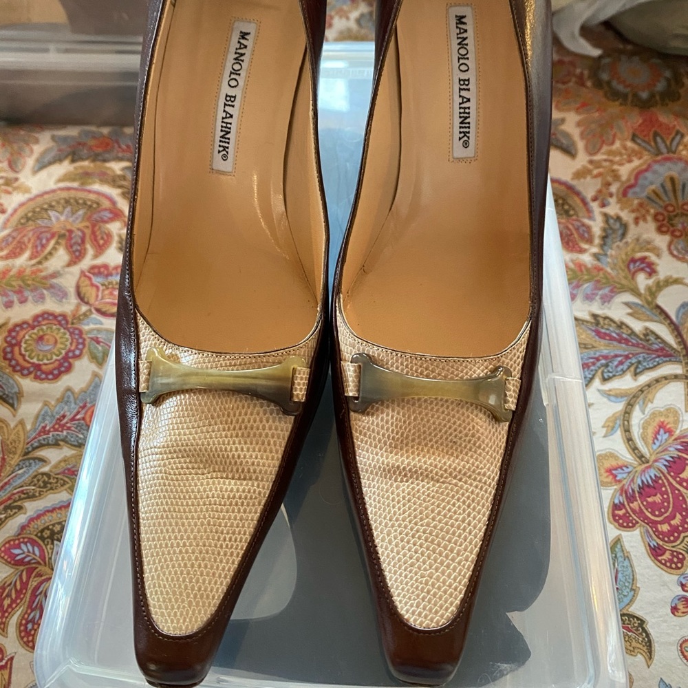 MANOLO BLAHNIK